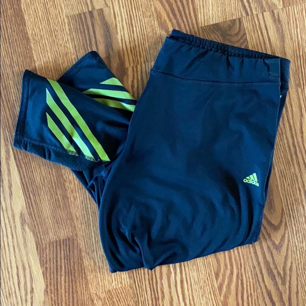 Adidas Legging. Crop length
